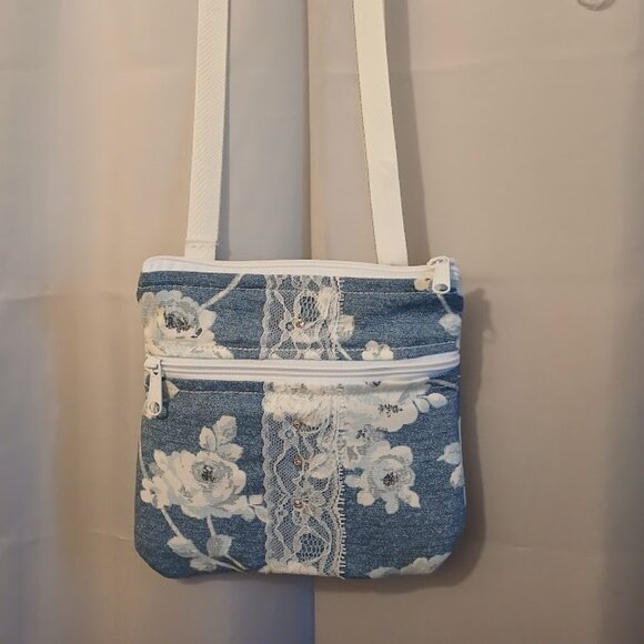 New Travel Sling Shoulder bag Blue White floral Roses Canvas Lacy Zip Purse Chic - Picture 1 of 13